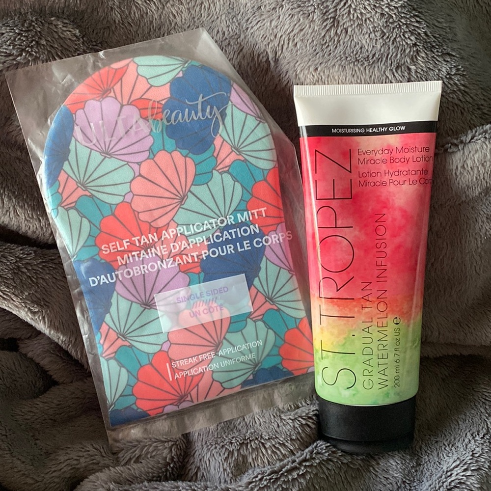 COPY - ST. TROPEZ gradual tan watermelon infusion, everyday tan moisture body l…